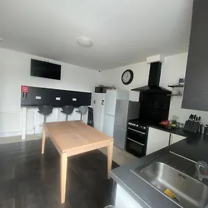  Albergue West Side
