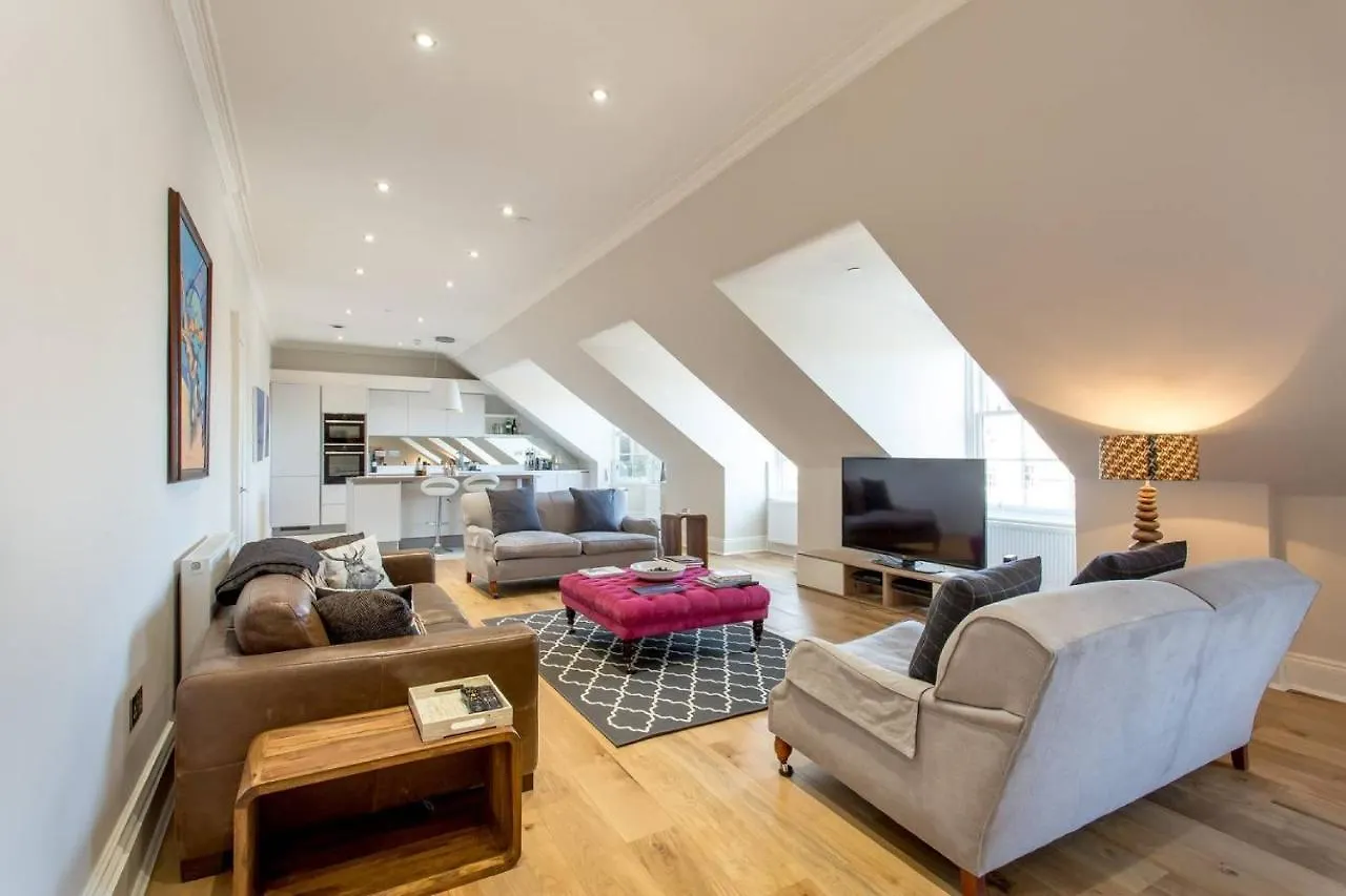 Altido Luxury 3Br Home At The Heart Of The City Centre 0*, Edinburgh